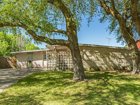 5th image of 1608 Alta Vista Dr