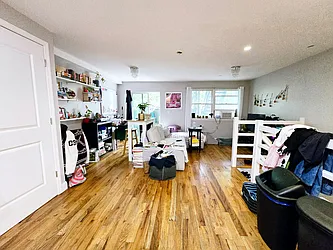 Rented by Voro New York