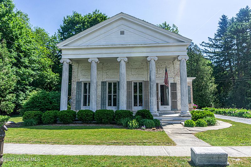 3rd image of 180 S Main Street