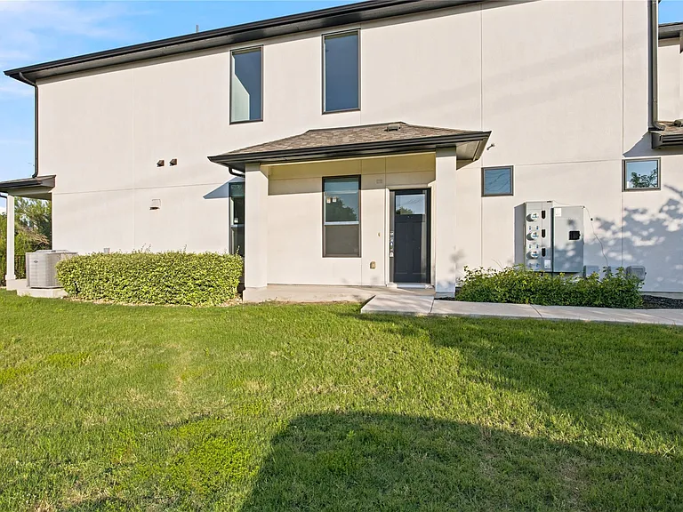 11415 Culzean Castle Dr — Photo 25