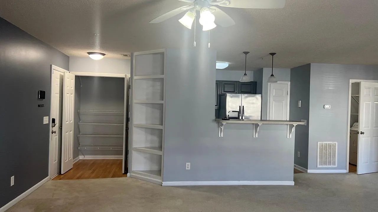2 bed, 1126 sqft, $1,500 — Photo 3