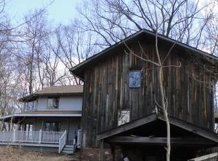 140 Mountain Top Rd, Glen Gardner, NJ 08826