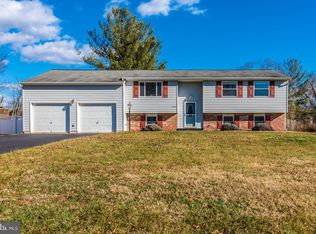 17401 Soper St, Poolesville, MD 20837