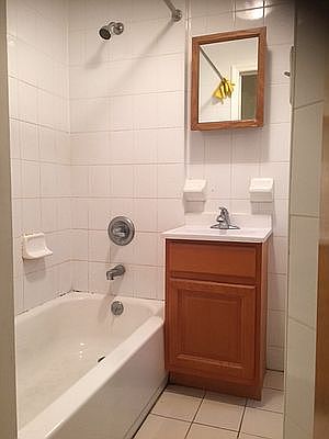 5th image of 183 Thompson St APT D6