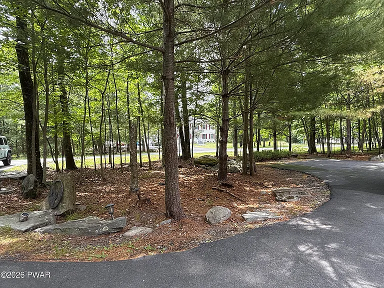 176 Gunstock Ln — Photo 48