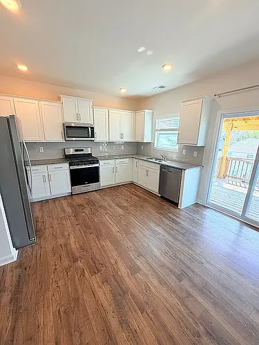 768 Fountain Park Blvd Photo 1