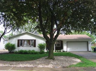344 N Jackson Ave, Bradley, IL 60915