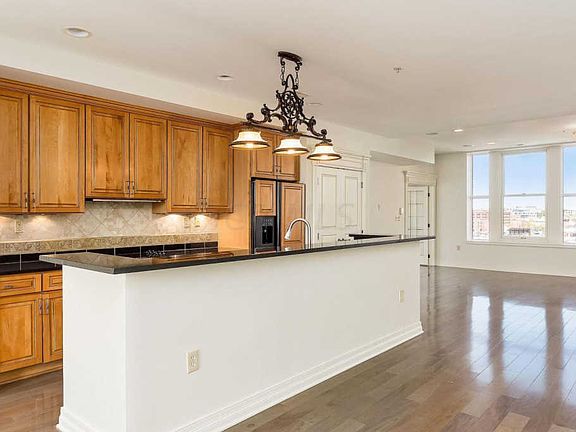 4th image of 145 N High St APT 701