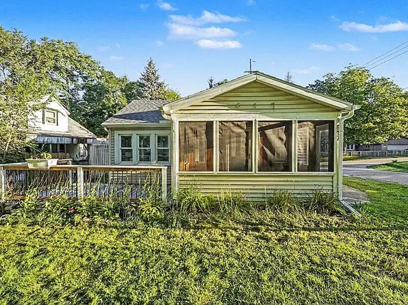 617 Wright St NE, Grand Rapids, MI 49505