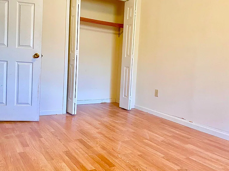 139 Rowe Ln — Photo 7