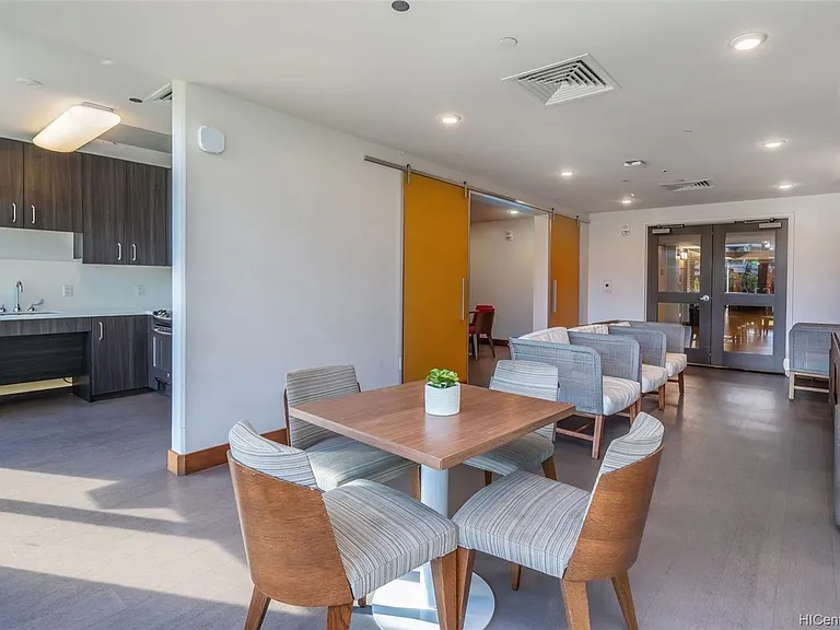 7000 Hawaii Kai Dr — Photo 6