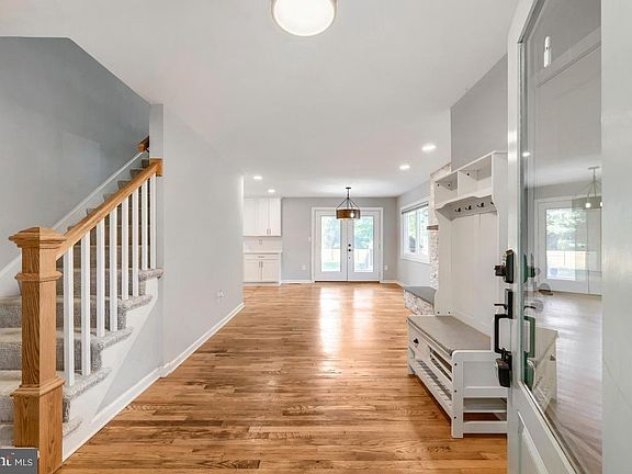 5th image of 164 Woodside Trl