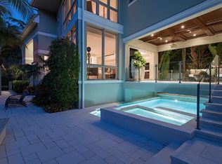 12 6th St S, Naples, FL 34102
