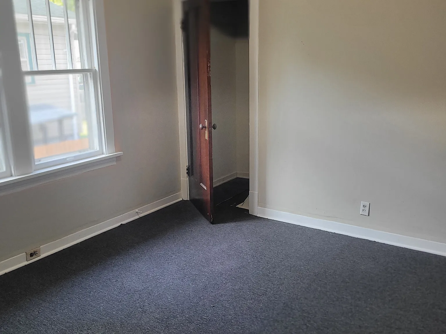 4 bed, 1200 sqft, $2,950 — Photo 4