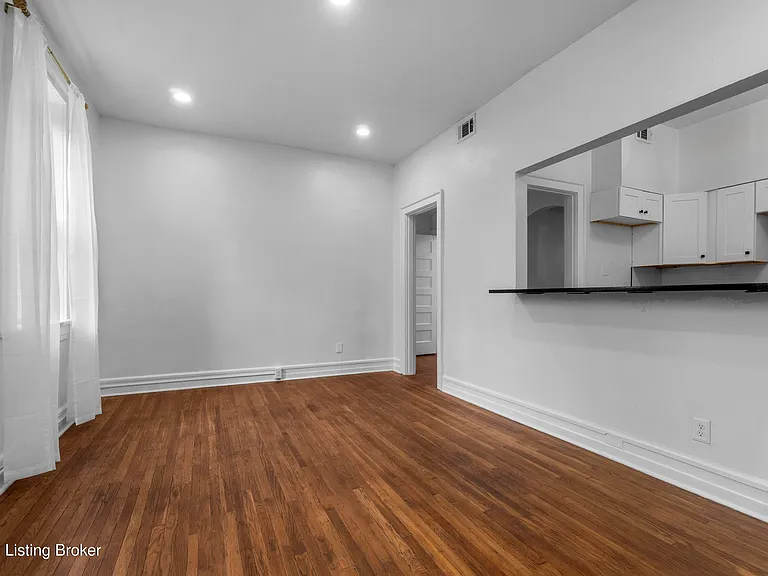 409 W Gaulbert Ave #201 — Photo 4