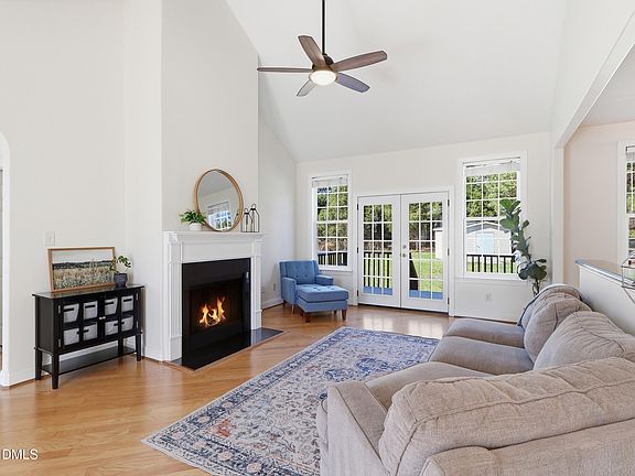 5th image of 10 Kinderkamack Rd