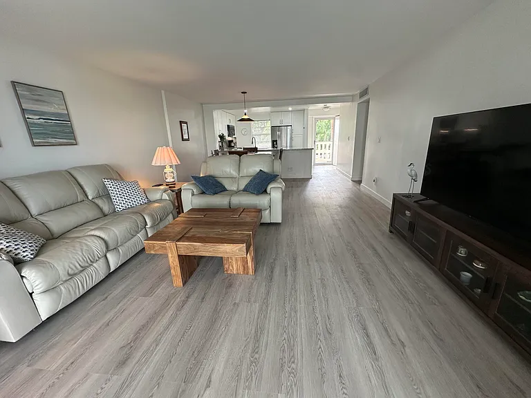 141 SE 3rd Ave #203 — Photo 14