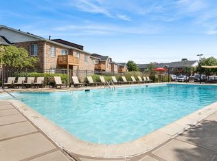 Brook Run, Arlington Heights, IL 60004