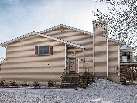 4th image of 352 Upper Wood Way #0