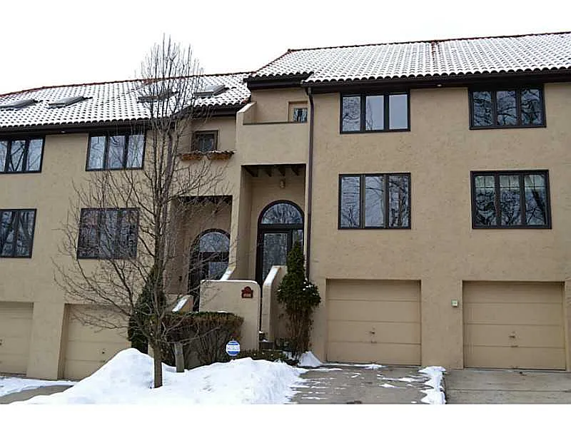 1106 W Ridge Rd photo 1