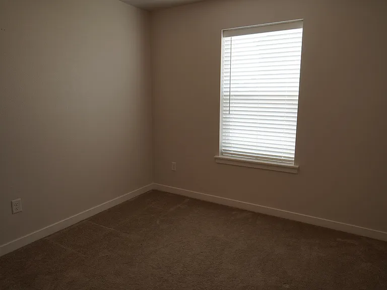 1701 W Crystal Falls Ave — Photo 18