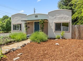 145 N 3rd St, Central Pt, OR 97502