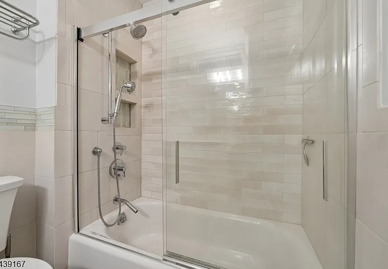 30 Yale Ter — Photo 19