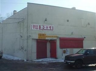 2623 Woodhill Rd, Cleveland, OH 44104