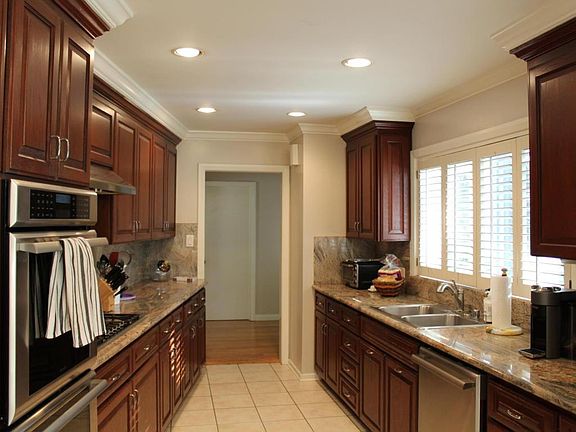 4th image of 4716 Oakado Pl