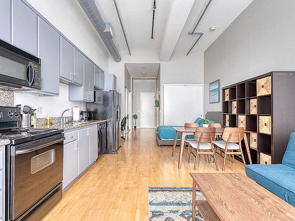 4th image of 175 S Lake Ave Unit 309