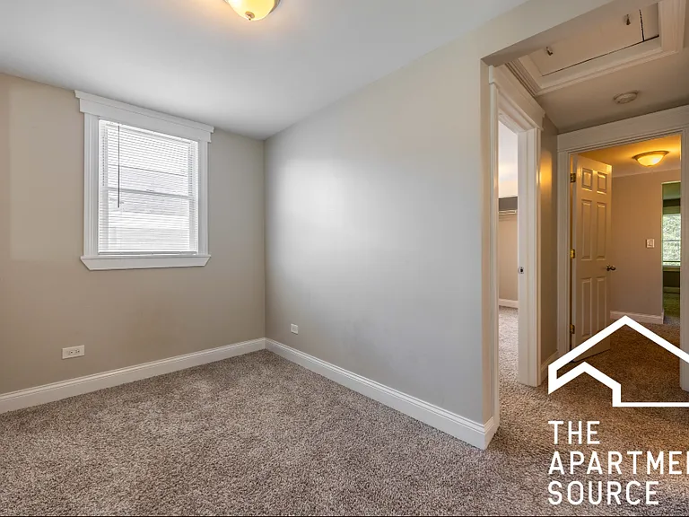 4325 N Lawndale Ave — Photo 11