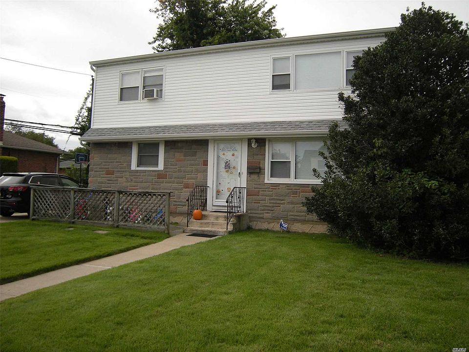 1st image of 1100 Douglas Pl