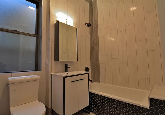 Rented by Hagstrom Management Inc | media 27