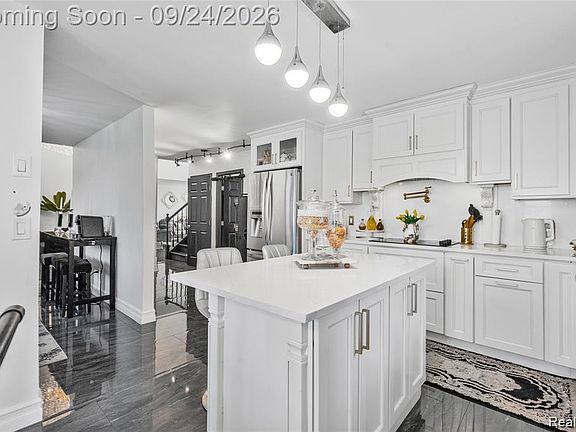 4th image of 45400 William Ct
