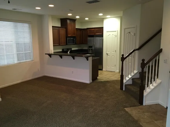 8308 Cortina Cir, Roseville, CA 95678