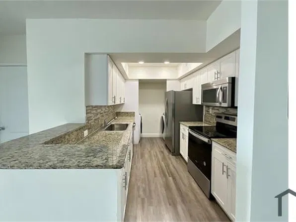 16800 Collins Ave, North Miami Beach, FL 33160