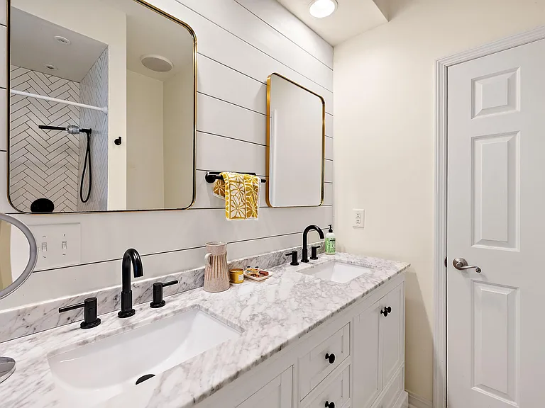 1655 Lauda Dr — Photo 12