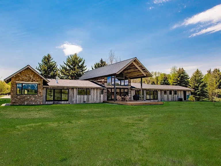 2455 Grand Teton Cir — Photo 13