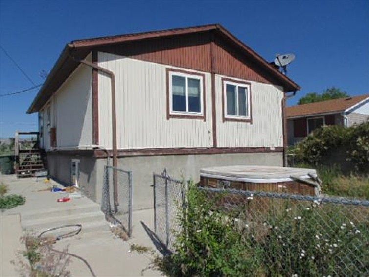 2nd image of 731 Elm Ave