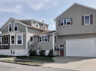 14 Puritan St, Dartmouth, MA 02748