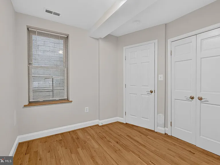 1427 Chapin St NW #204 — Photo 20