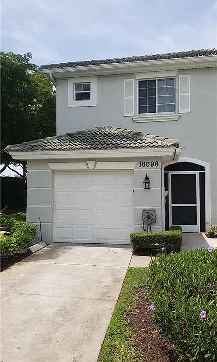 1st image of 10096 Pacific Pines Ave