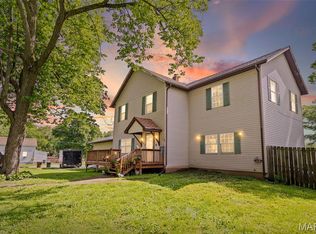403 S Hickory St, Bunker Hill, IL 62014