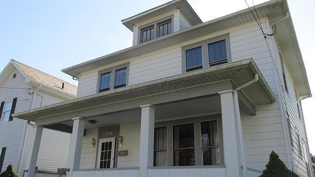 1st image of 708 Echo Ave