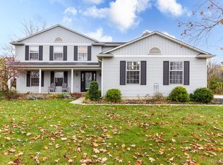 18057 Meridian Rd, Grosse Ile, MI 48138