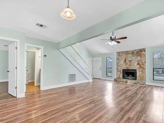4th image of 11663 Fort Caroline Lakes Dr N