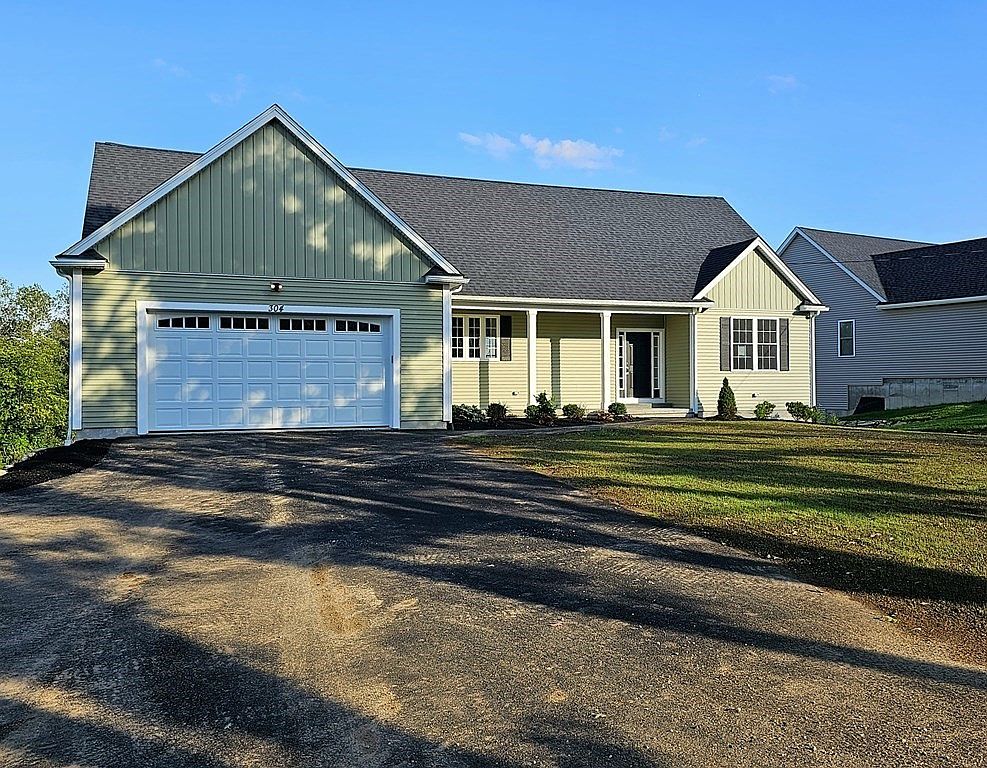 304 Blackstone St, Blackstone, MA 01504 Zillow