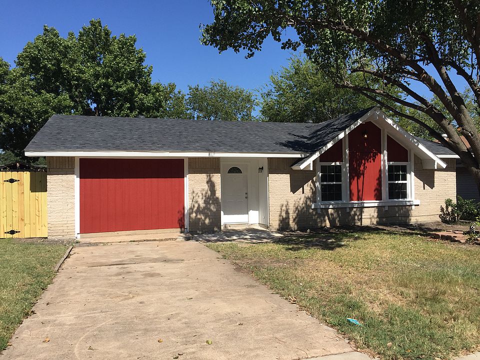 1st image of 530 Campfire Dr