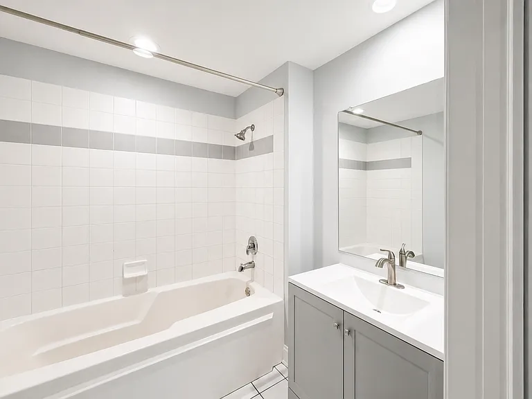 35 Foxcroft Rd #107 — Photo 7