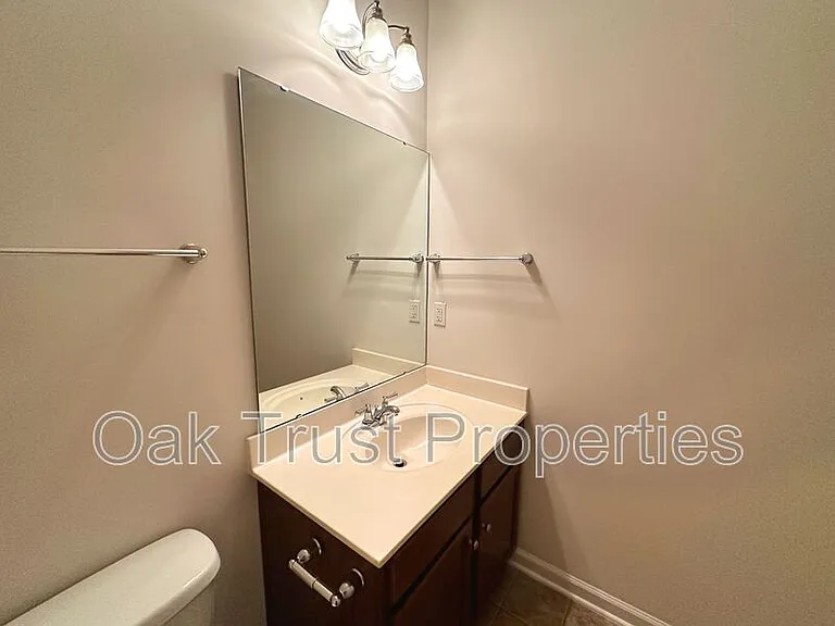 3058 Nantuckett Ave — Photo 12